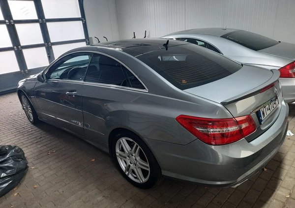 Mercedes-Benz Klasa E cena 74900 przebieg: 182550, rok produkcji 2009 z Warszawa małe 232